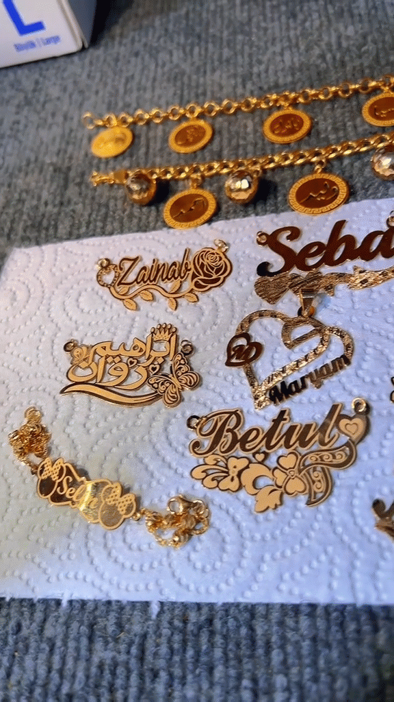 ابراهيم رواف ام عصام وليد احمد اسيا يوسف عبداللطيف  ايلول حسين آيات selin zainab retul maryam seba malak nourah selih · Arabic Calligraphy Laser Jewelry CAD · Closed Vector Path for Fiber Laser · Gold Name